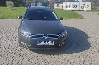 Універсал Volkswagen Passat 2014 в Львові