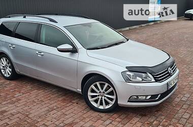 Volkswagen Passat 2011