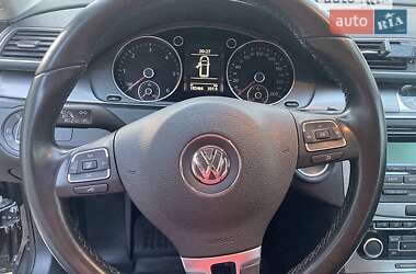 Универсал Volkswagen Passat 2011 в Черновцах