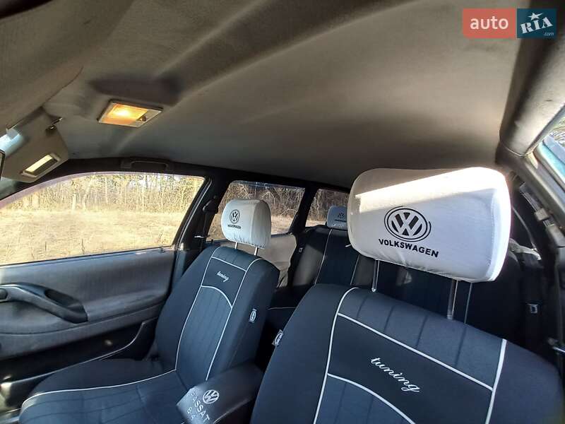 Універсал Volkswagen Passat 1994 в Шептицькому