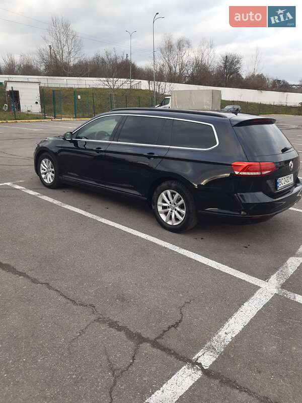 Универсал Volkswagen Passat 2016 в Ужгороде