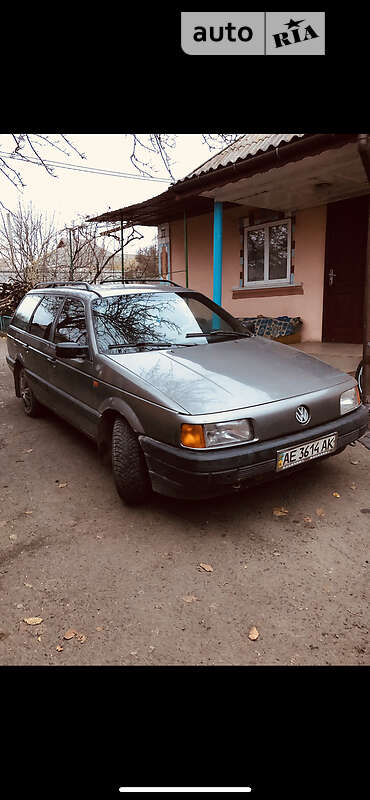 Универсал Volkswagen Passat 1990 в Благовещенском