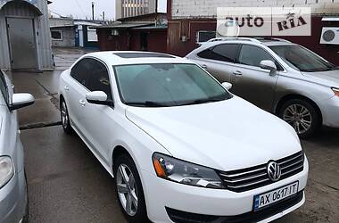 Седан Volkswagen Passat 2013 в Харькове