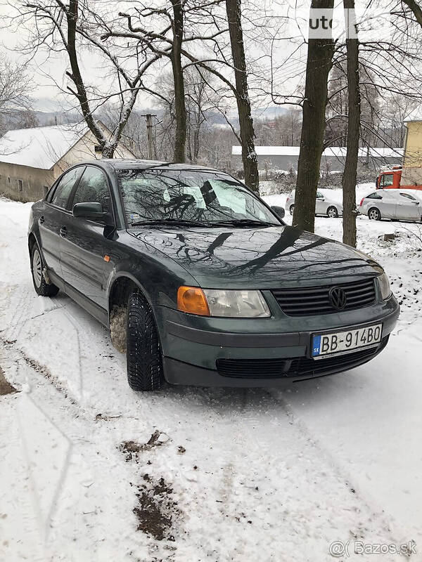 Седан Volkswagen Passat 1996 в Киеве