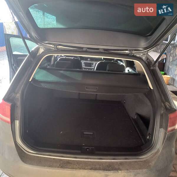 Универсал Volkswagen Passat 2015 в Мукачево