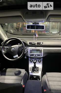 Универсал Volkswagen Passat 2009 в Яворове