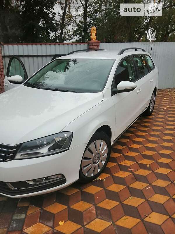Універсал Volkswagen Passat 2012 в Броварах