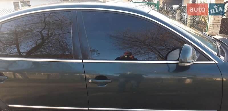 Седан Volkswagen Passat 2004 в Млиніві