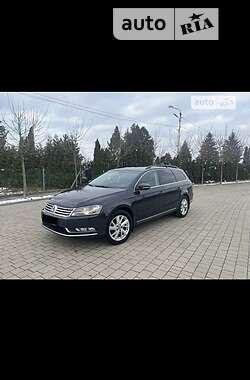 Універсал Volkswagen Passat 2013 в Львові