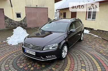 Универсал Volkswagen Passat 2011 в Стрые