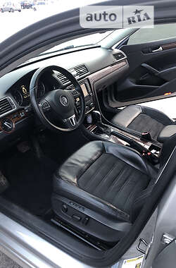 Седан Volkswagen Passat 2012 в Запоріжжі