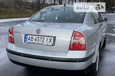 Седан Volkswagen Passat 2001 в Виннице