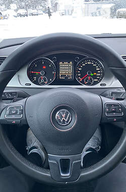 Универсал Volkswagen Passat 2013 в Черновцах