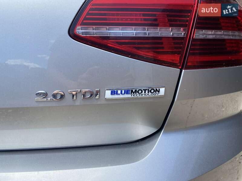 Седан Volkswagen Passat 2017 в Дніпрі