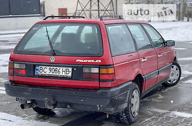 Універсал Volkswagen Passat 1989 в Луцьку