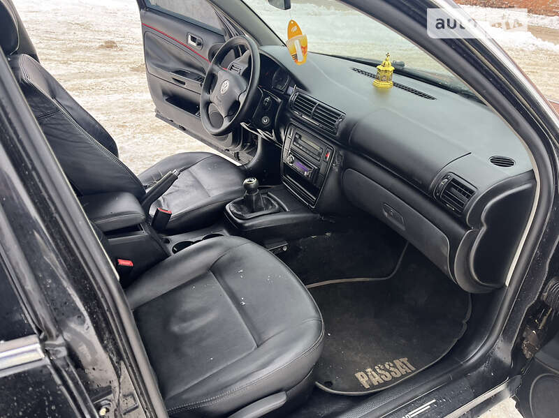 Седан Volkswagen Passat 2001 в Косові