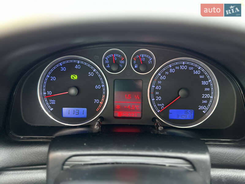 Універсал Volkswagen Passat 2003 в Львові