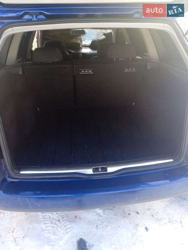 Универсал Volkswagen Passat 2001 в Любомле