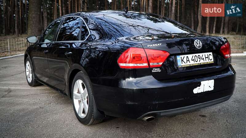 Седан Volkswagen Passat 2012 в Києві