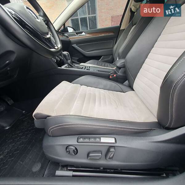 Седан Volkswagen Passat 2015 в Кропивницком фото 11 Седан Volkswagen Passat 2015 в Кропивницком