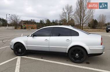 Седан Volkswagen Passat 2001 в 