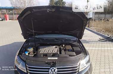 Седан Volkswagen Passat 2011 в 