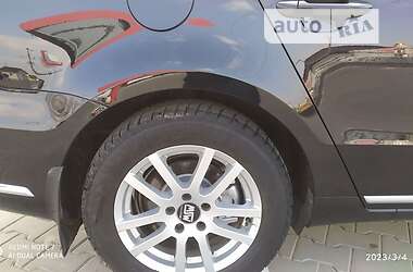 Седан Volkswagen Passat 2011 в 