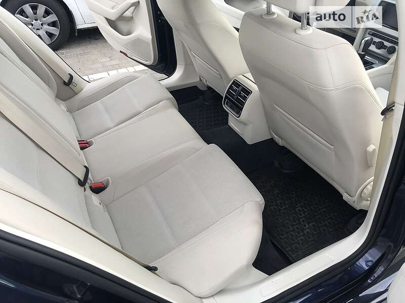 Універсал Volkswagen Passat 2017 в Луцьку