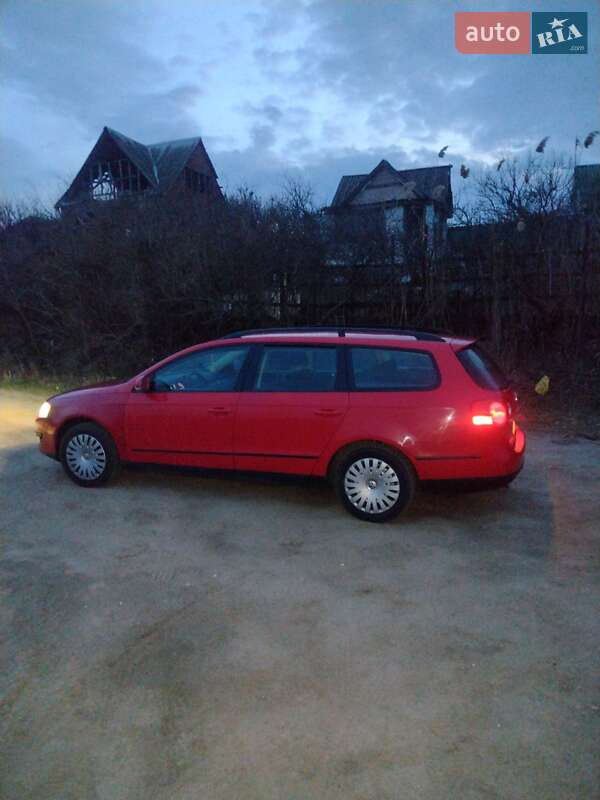 Універсал Volkswagen Passat 2009 в Миколаєві