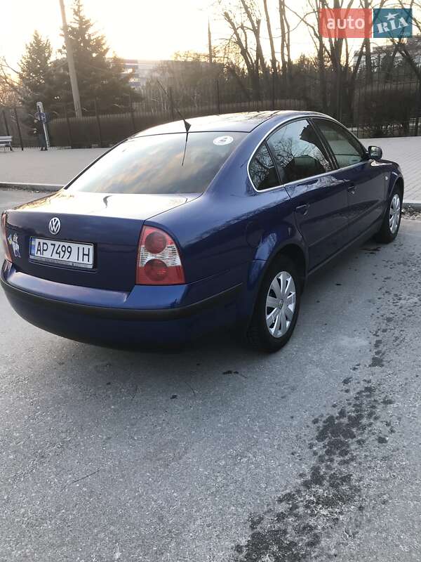 Седан Volkswagen Passat 2002 в Запоріжжі