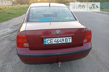 Седан Volkswagen Passat 1998 в Вінниці