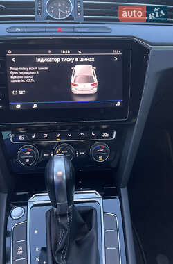 Универсал Volkswagen Passat 2018 в Ровно