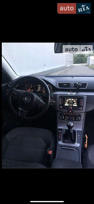 Универсал Volkswagen Passat 2011 в Ужгороде фото 12 Универсал Volkswagen Passat 2011 в Ужгороде