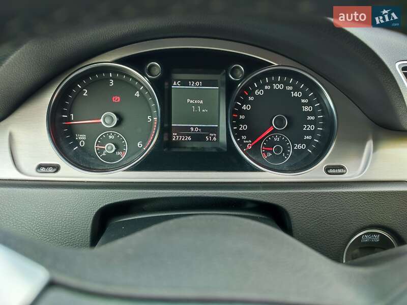 Універсал Volkswagen Passat 2012 в Збаражі