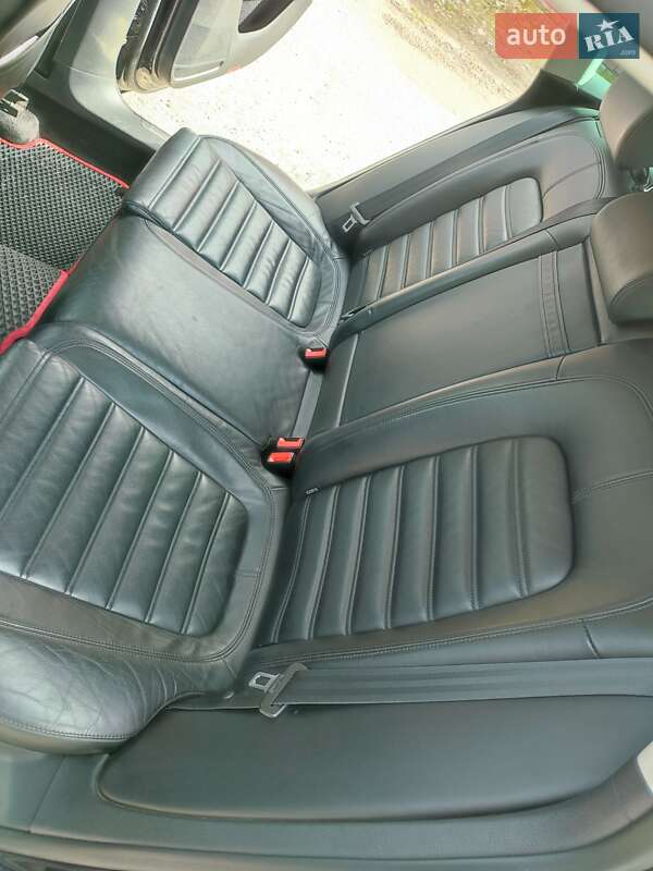 Універсал Volkswagen Passat 2012 в Збаражі