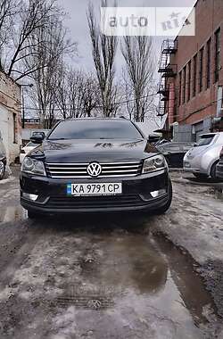 Універсал Volkswagen Passat 2013 в Кривому Розі