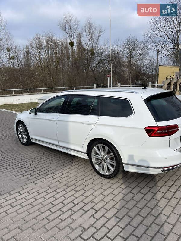 Универсал Volkswagen Passat 2018 в Ровно