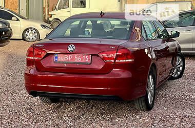 Седан Volkswagen Passat 2015 в 