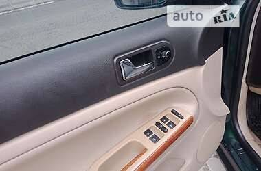 Седан Volkswagen Passat 1999 в 