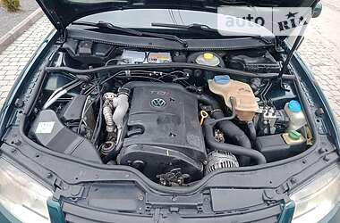 Седан Volkswagen Passat 1999 в 