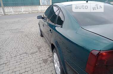 Седан Volkswagen Passat 1999 в 