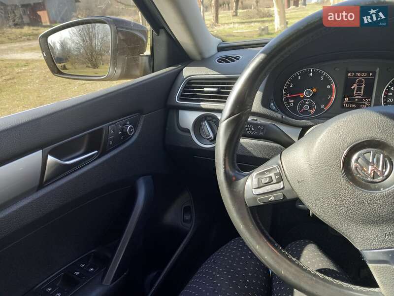 Седан Volkswagen Passat 2014 в Снятине