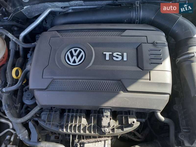 Седан Volkswagen Passat 2014 в Снятине