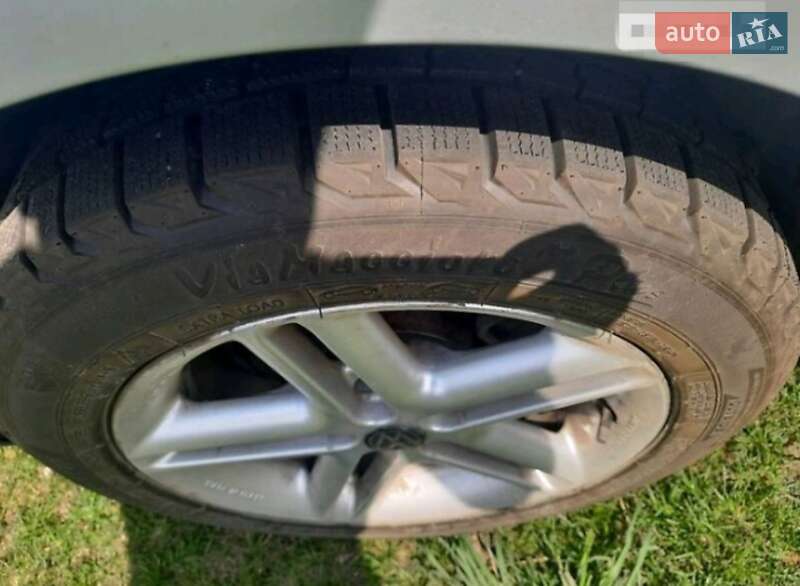 Універсал Volkswagen Passat 2010 в Луцьку