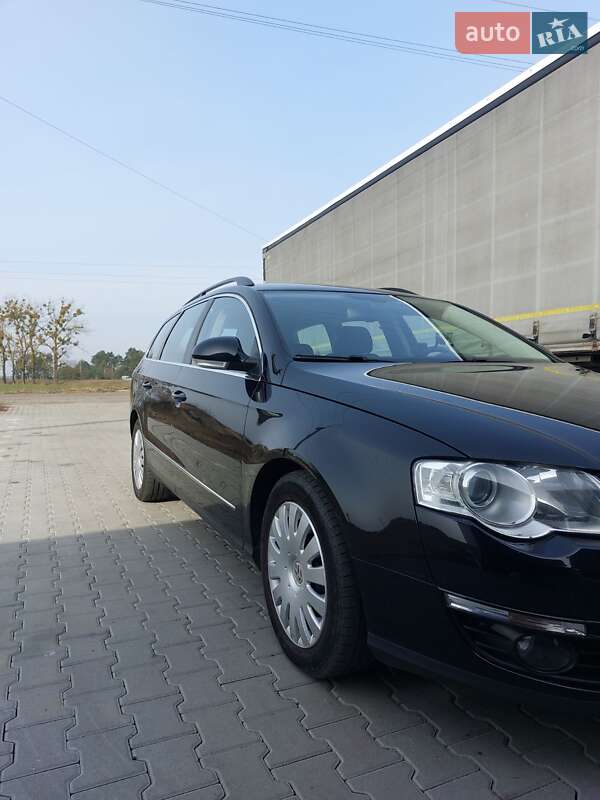 Универсал Volkswagen Passat 2009 в Сарнах