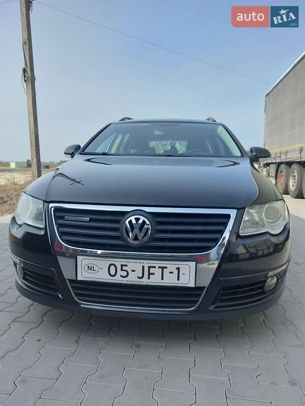 Универсал Volkswagen Passat 2009 в Сарнах