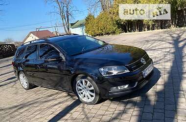 Універсал Volkswagen Passat 2012 в Рожнятові