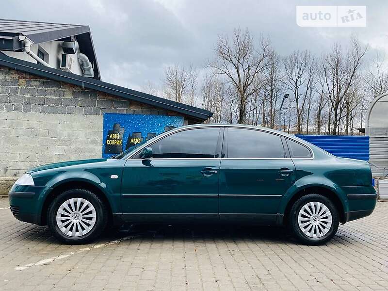 Седан Volkswagen Passat 2001 в Долине