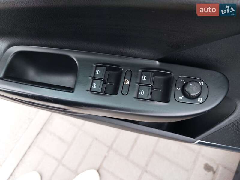 Универсал Volkswagen Passat 2008 в Ужгороде