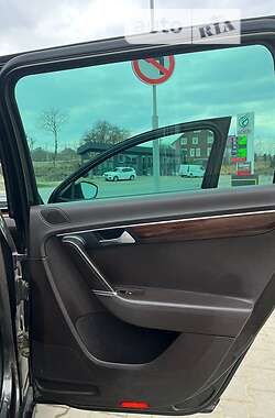 Універсал Volkswagen Passat 2013 в 
